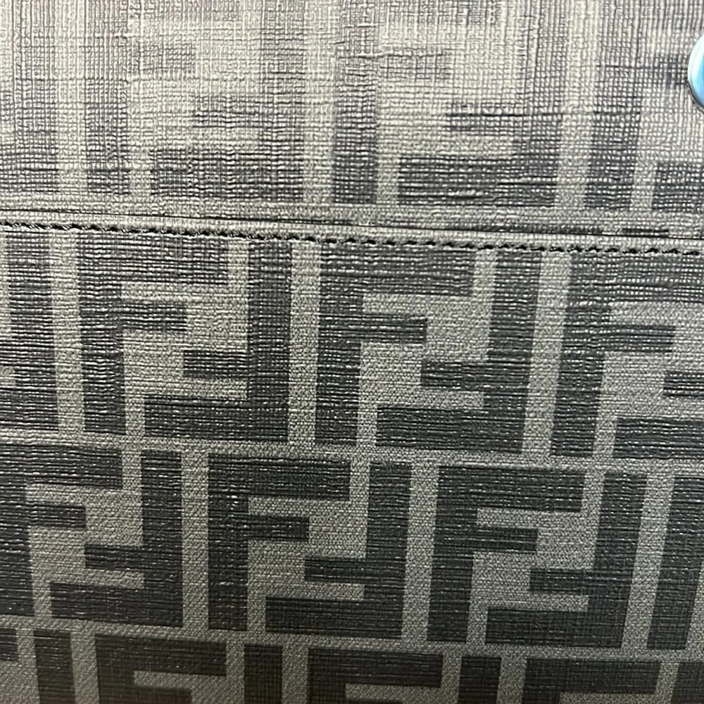 Fendi ROMA clutch pouch 🩶 New Without Tags - Picture 8 of 10